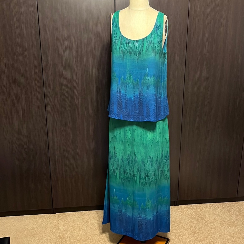 Cato Top and Skirt Set